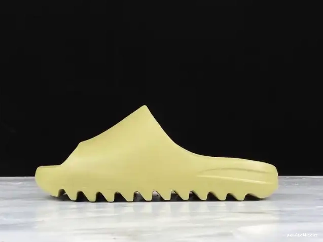 Slides FX0494 'Resin' Yeezy Adidas 0701